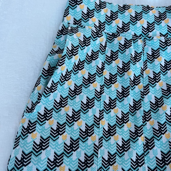 Sport Haley Sleeveless Golf Polo and Matching Skort - Picture 5 of 8